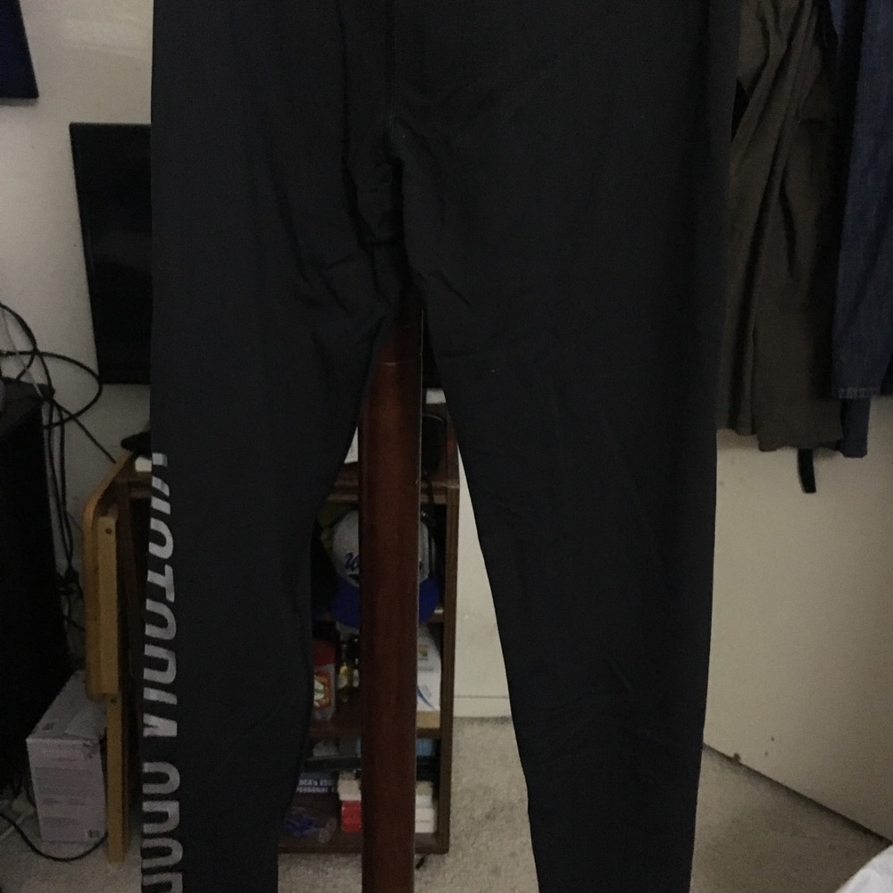 Victoria Sport Black leggings